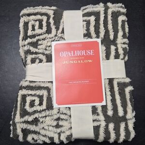 Opalhouse Jungalow Twin/Twin XL Geometric Bed Blanket